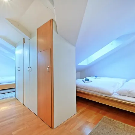 Апартаменты Charles Square Duplex *