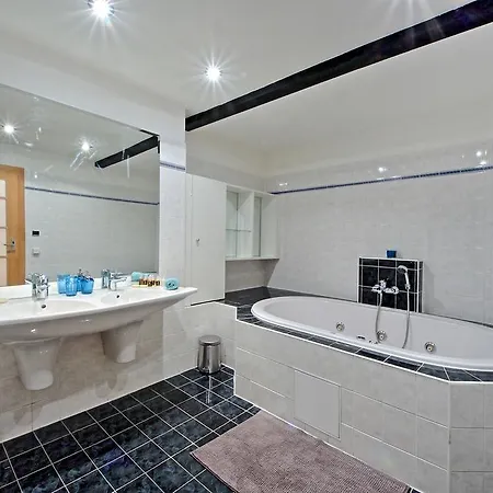 Charles Square Duplex Praha